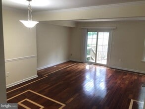 9507 White Pillar Terrace in Gaithersburg, MD - Building Photo - Building Photo