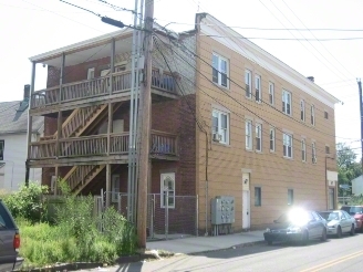 1611 Stratford Ave in Bridgeport, CT - Building Photo - Building Photo