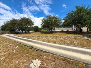 200 San Juan in Canyon Lake, TX - Building Photo - Building Photo
