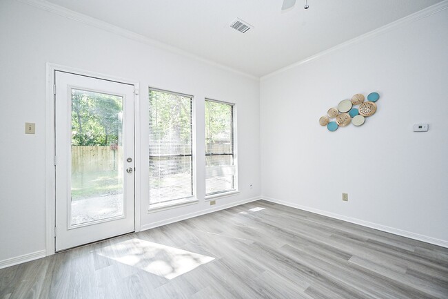 property at 31 Silent Brook Pl