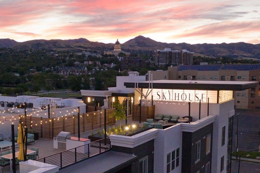 Skyhouse in Salt Lake City, UT - Foto de edificio