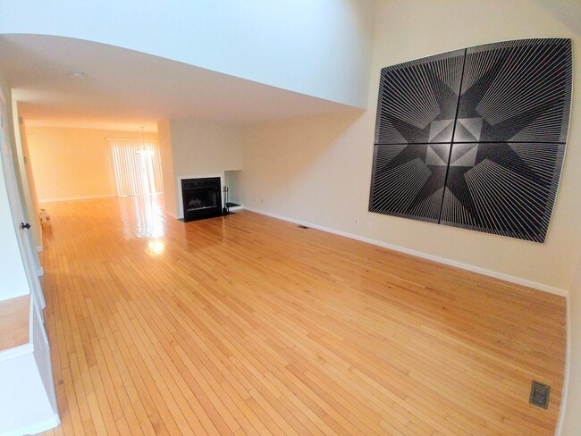 property at 15 Hanover Ct