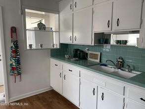 1311 4th St N in Jacksonville Beach, FL - Building Photo - Building Photo