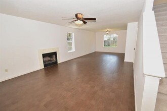 2914 Silent Dr in Sugar Land, TX - Building Photo - Building Photo