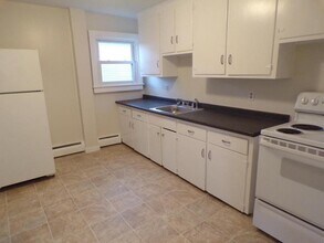 163-165 Main St in Deep River, CT - Building Photo - Building Photo