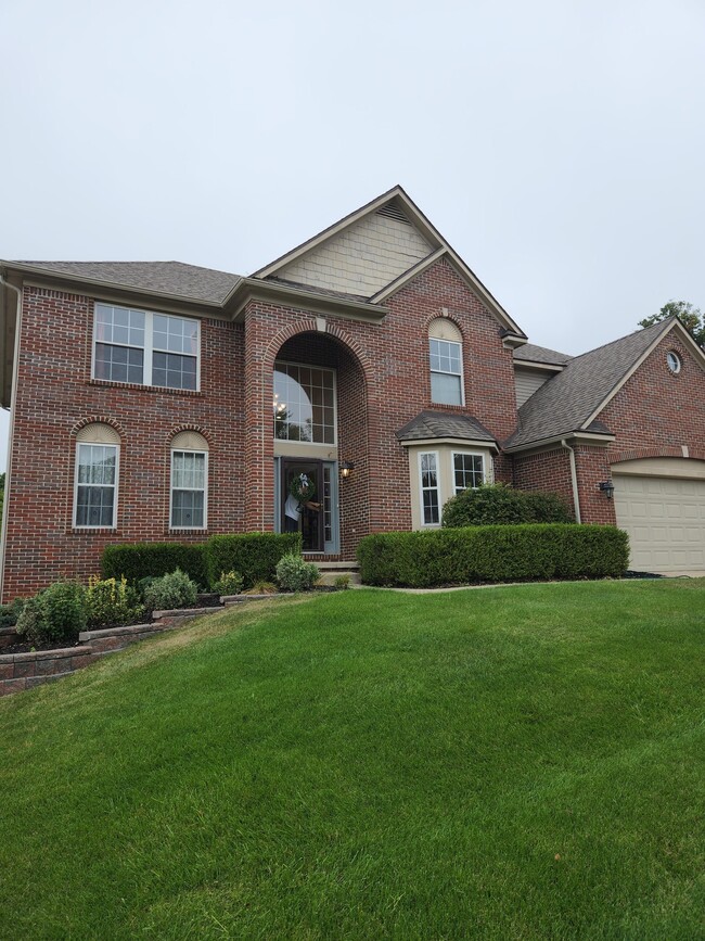 property at 2270 Hickory Point Dr