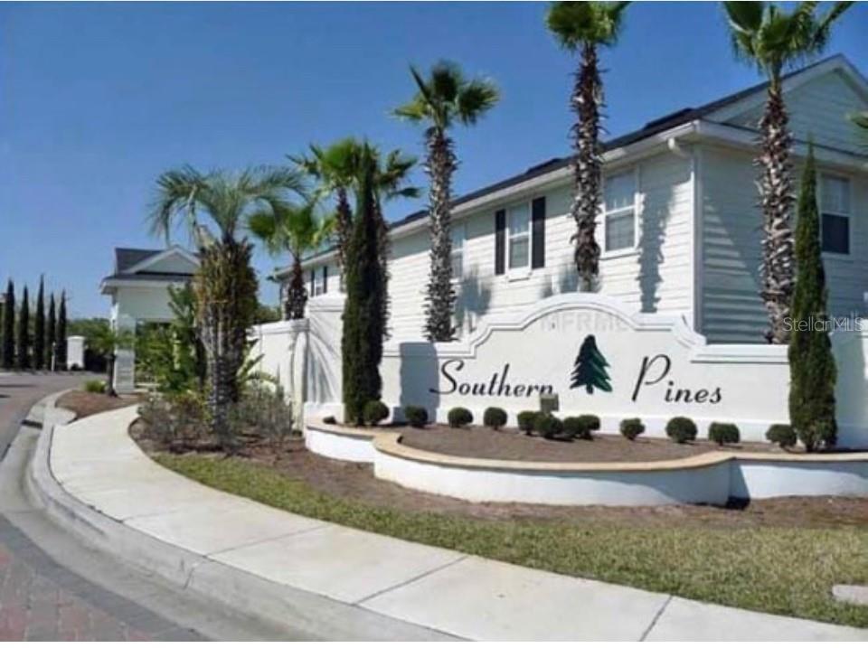 200 Southern Pecan Cir in Winter Garden, FL - Building Photo