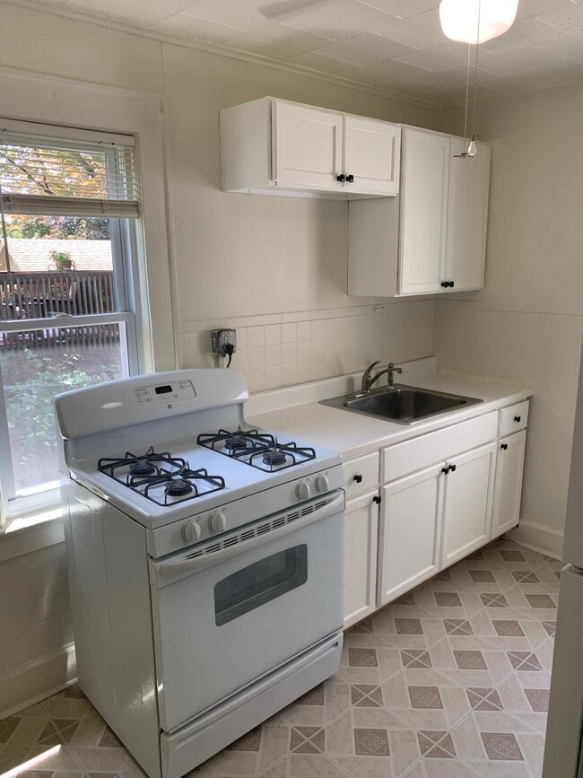 22 S Conger Ave, Unit 1