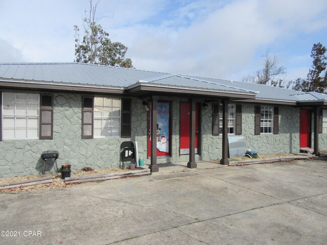 property at 2814 N Panama Ave