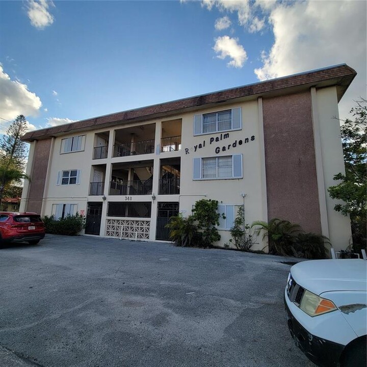 348 S Federal Hwy, Unit 21 in Dania Beach, FL - Building Photo