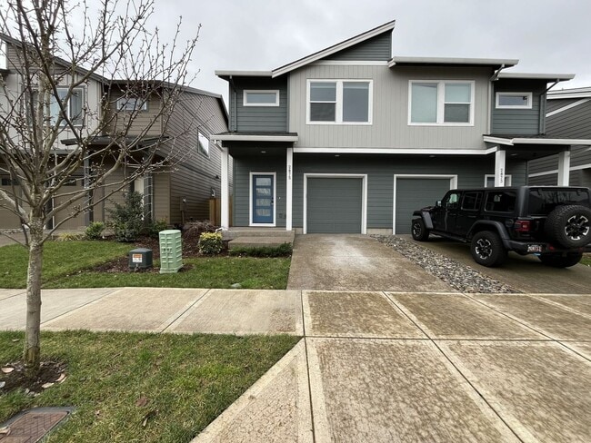 property at 2875 S Magnolia St