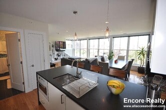654 Massachusetts Ave, Unit 6 in Boston, MA - Building Photo - Building Photo