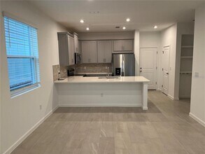 9948 Red Canoe Aly in Orlando, FL - Building Photo - Building Photo