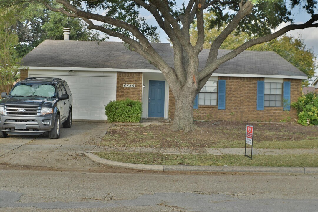 5556 Ragan Dr in The Colony, TX - Building Photo