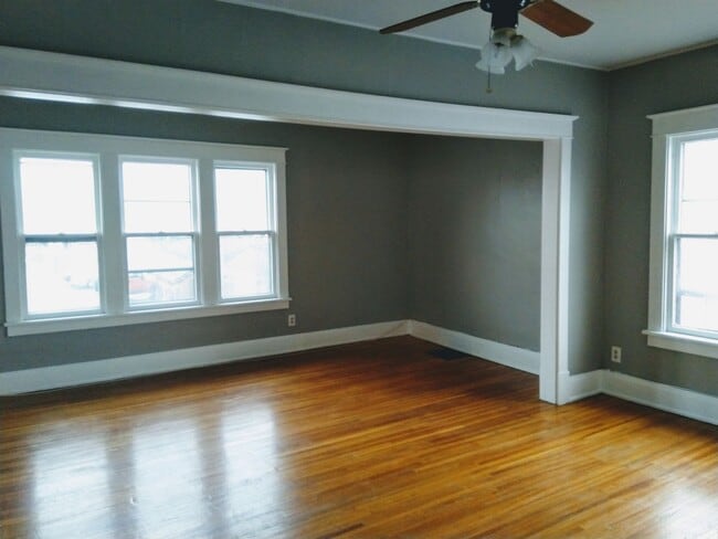 property at 9 Delwood Rd