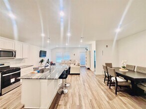 1119 Fringed Bluestar Dr in Rosharon, TX - Building Photo - Building Photo