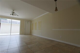 15321 Laughing Gull Ln in Bonita Springs, FL - Building Photo - Building Photo