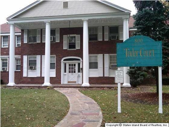 property at 800 N Broad St