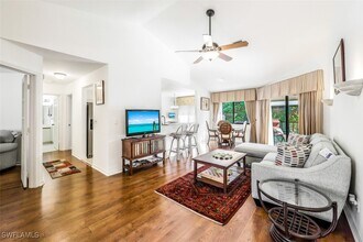 78 Bennington Dr in Naples, FL - Building Photo - Building Photo