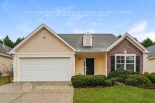 3921 Village Main St in Loganville, GA - Building Photo