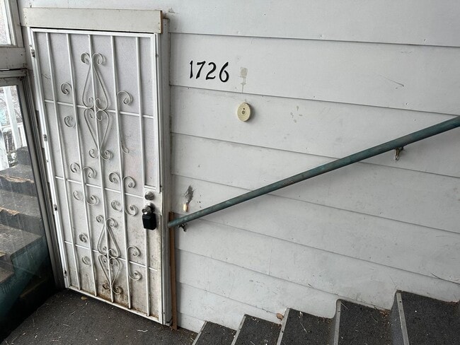 1726 Kimberly Dr in Klamath Falls, OR - Building Photo - Building Photo
