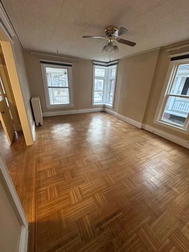 property at 293 Dartmouth St