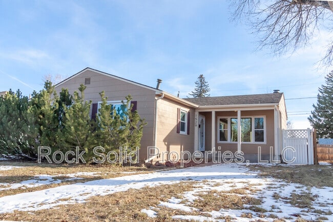 1529 Walnut Dr in Cheyenne, WY - Building Photo - Building Photo