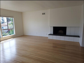 960 17th Street - Apt 2 in Santa Monica, CA - Building Photo - Building Photo