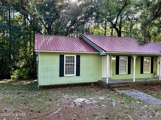 property at 710 Pickett St