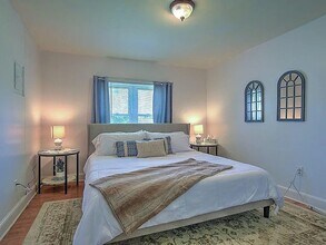 1601 Cherokee Rd in Johnson City, TN - Building Photo - Building Photo