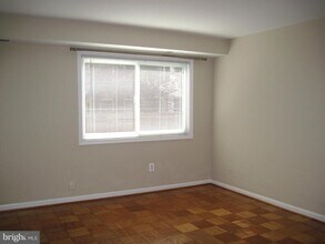 738 N Wakefield St in Arlington, VA - Building Photo - Building Photo