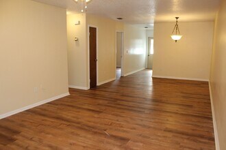 1620 Espanola Ave in Holly Hill, FL - Building Photo - Building Photo