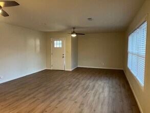 8784 Par Ln in Rogers, AR - Building Photo - Building Photo