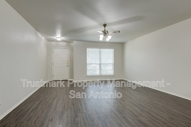 8911 Valhalla in Selma, TX - Building Photo - Building Photo