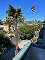 428 Hayworth Ave, Unit 303 in Los Angeles, CA - Building Photo