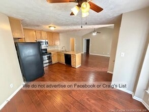 321 Abbottswood Dr in Fayetteville, NC - Building Photo - Building Photo