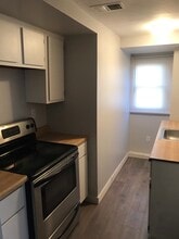 5857 Curry Rd, Unit 3 in Pittsburgh, PA - Building Photo - Building Photo