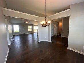 16303 Rockcrest View Ln in Louisville, KY - Building Photo - Building Photo