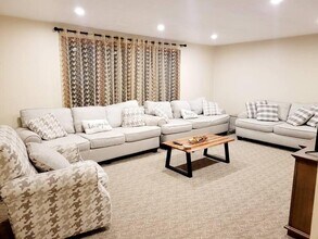 78 Lemans Dr, Unit Second First Floor unit in Depew, NY - Building Photo - Building Photo