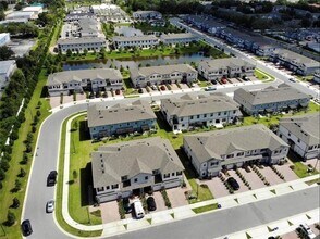 294 Cedar Bark Ln in Sanford, FL - Building Photo - Building Photo