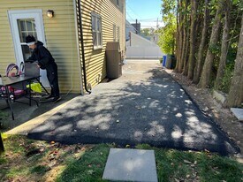 107 Pen Argyl St in Pen Argyl, PA - Building Photo