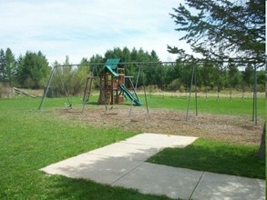 Village Glen in Marion, MI - Building Photo - Building Photo