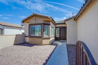 29 Blue Sunrise Ave in North Las Vegas, NV - Building Photo - Building Photo