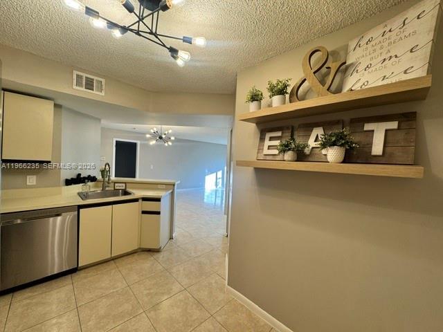 8761 Wiles Rd in Coral Springs, FL - Building Photo - Building Photo