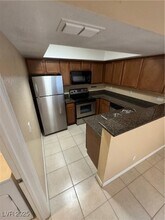 8455 W Sahara Ave, Unit 178 in Las Vegas, NV - Building Photo - Building Photo