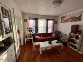 6 Endicott Ave, Unit 2 in Somerville, MA - Building Photo - Building Photo
