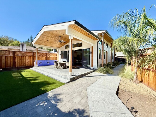 property at 1707 Cedar St