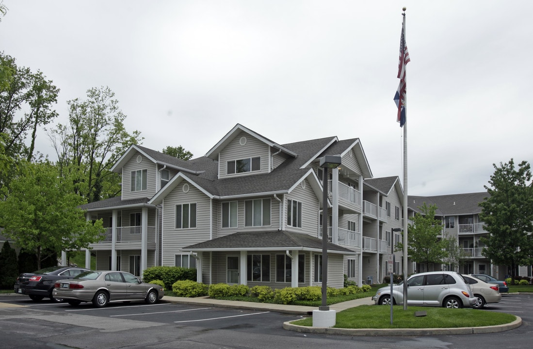 Solstice Senior Living at Fenton in Fenton, MO - Building Photo