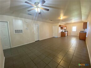 239 Rosalie Dr in New Braunfels, TX - Building Photo - Building Photo