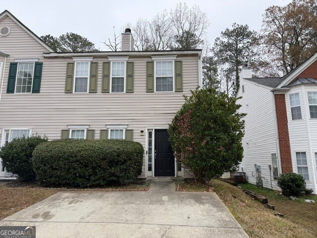 5590 Hampton Ct in College Park, GA - Building Photo